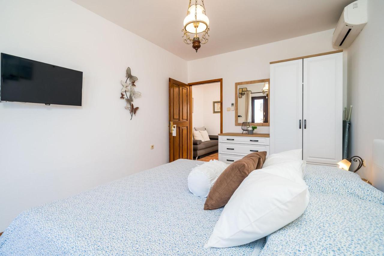 Orsetta Apartments Dubrovnik Bagian luar foto